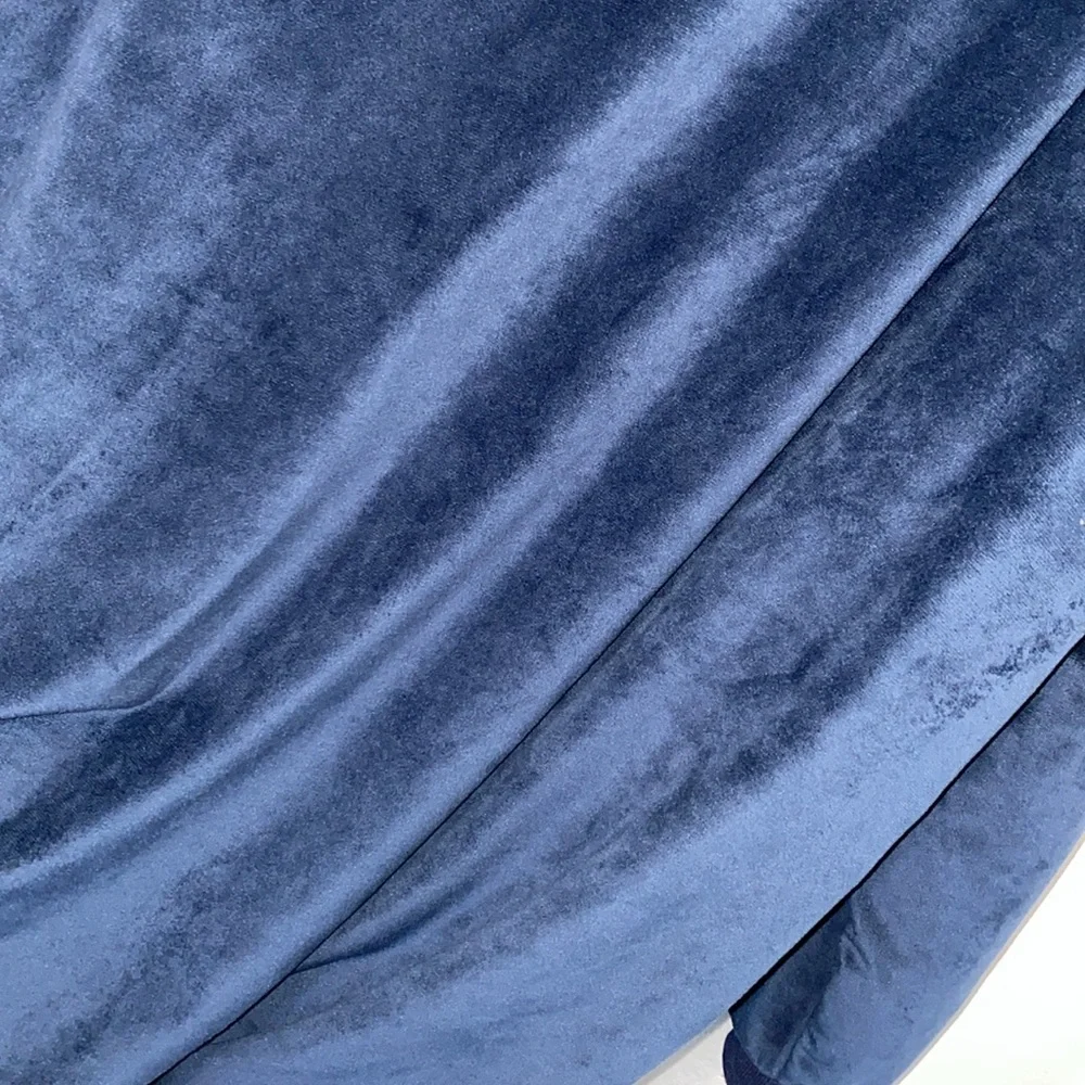 THE COMFY Original | Sherpa Lined Microfiber Fleece‎ Wearable Blanket, Oversized